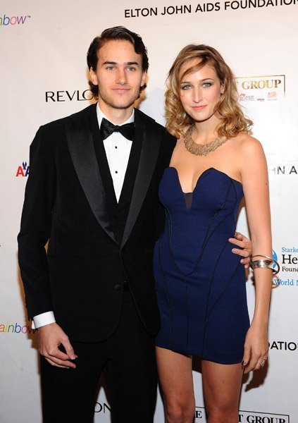 прием Элтона Джона