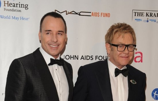 Прием Элтона Джона