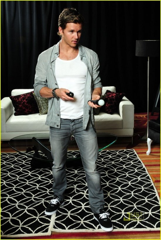 Райан Квонтен