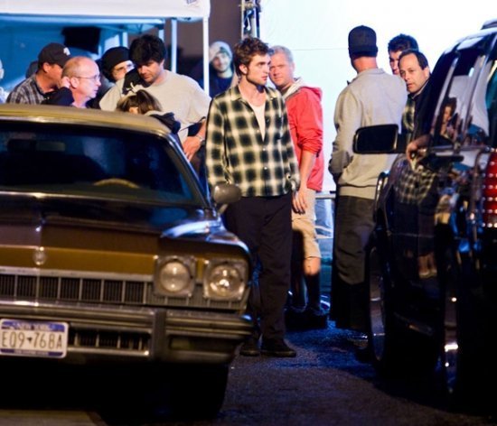 Роберт Паттинсон на съемках 