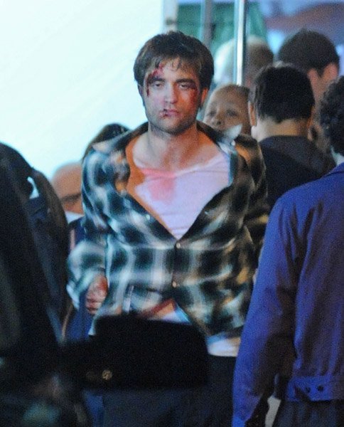 Роберт Паттинсон на съемках 