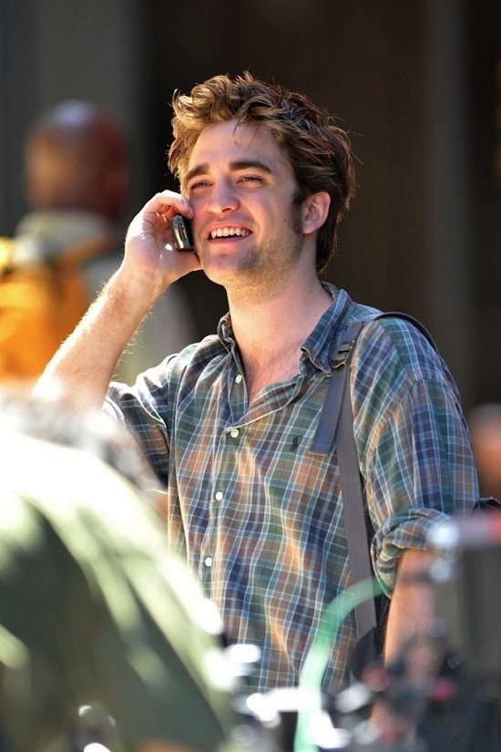 Роберт Паттинсон на съемках 