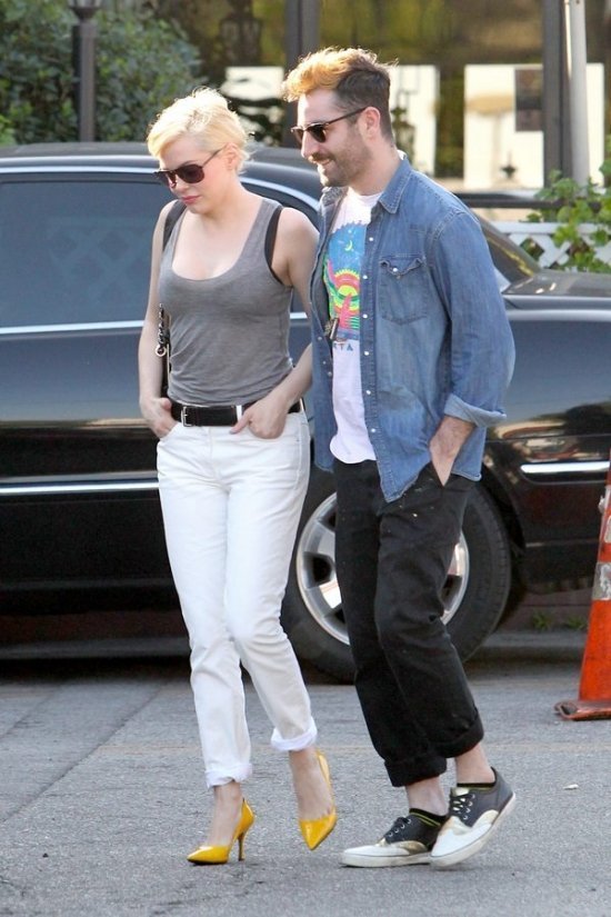 Роуз МакГоун