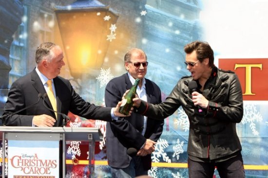 Рождественская история: турне поезда