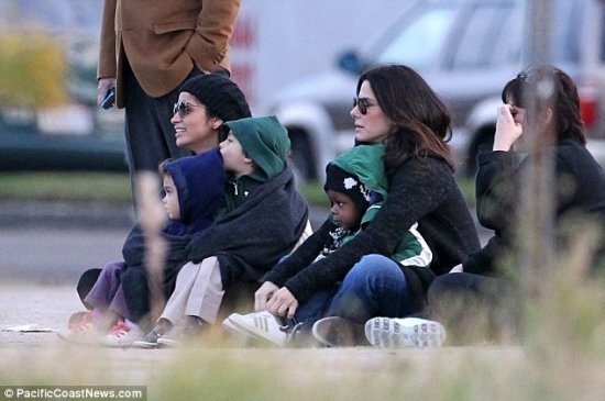 Сандра и Камила