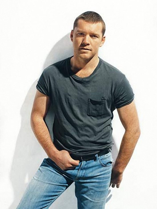 Сэм Уортингтон для Details