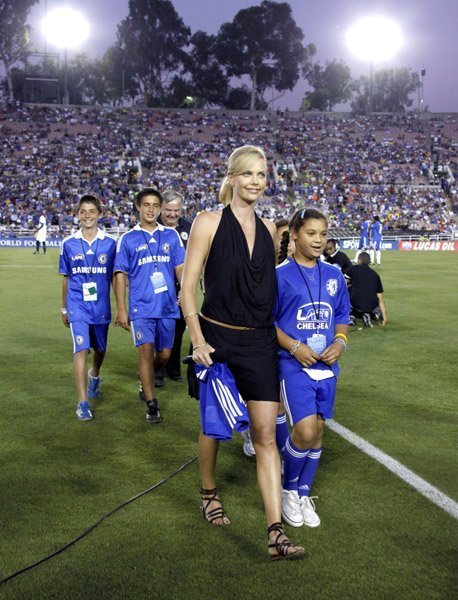 Шарлиз Терон