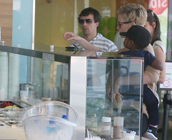 Шарлиз Терон