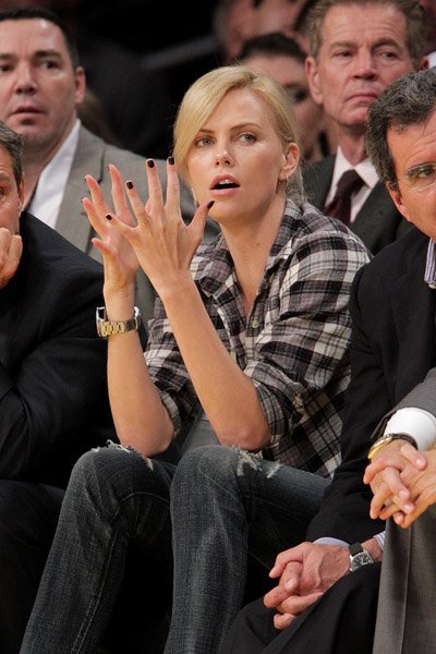 Шарлиз Терон