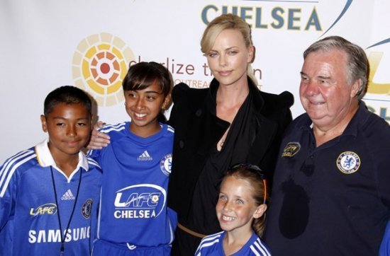 Шарлиз Терон