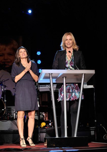 Шарлиз Терон