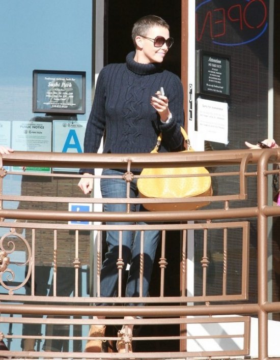 Шарлиз Терон