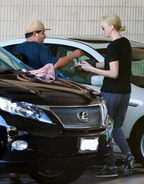 Шарлиз Терон