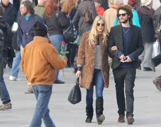 Сиенна Миллер