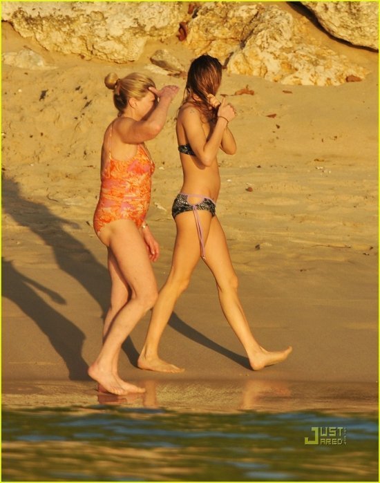 Сиенна Миллер