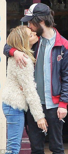 Сиенна Миллер