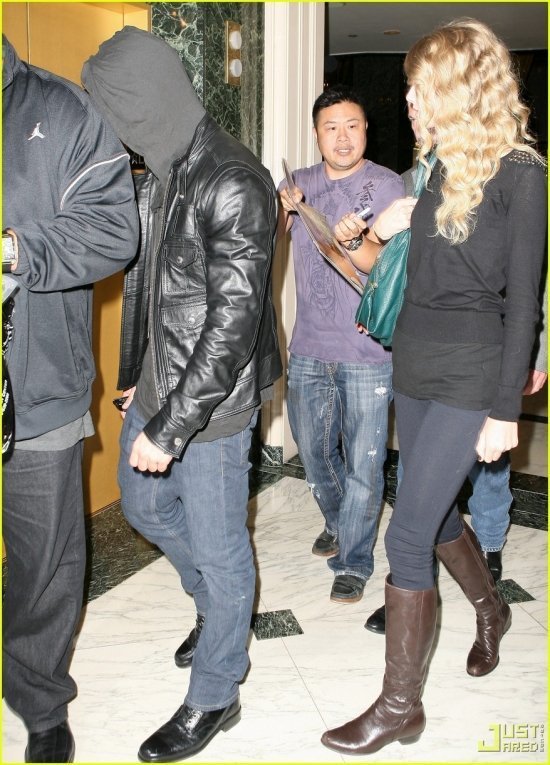 Тейлор Лаутнер3