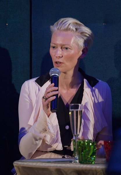 Тильда Суинтон