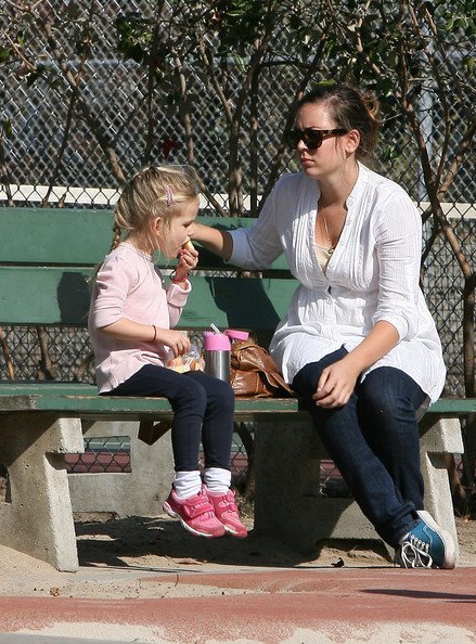 Вайолетт Аффлек