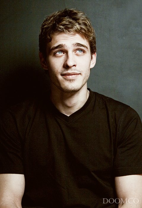 Василий Степанов