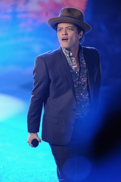 Victoria’s Secret Fashion Show 2012