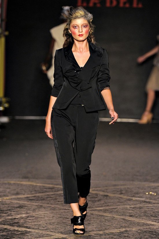 Вивьен Вествуд