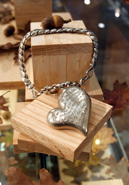 Вивьен Вествуд