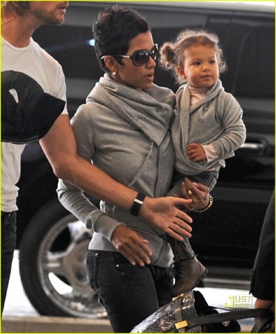 Холли Берри4