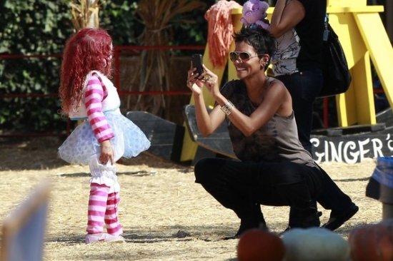 Холли Берри