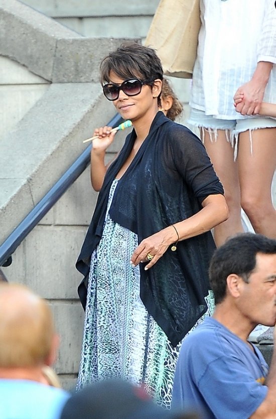 Холли Берри