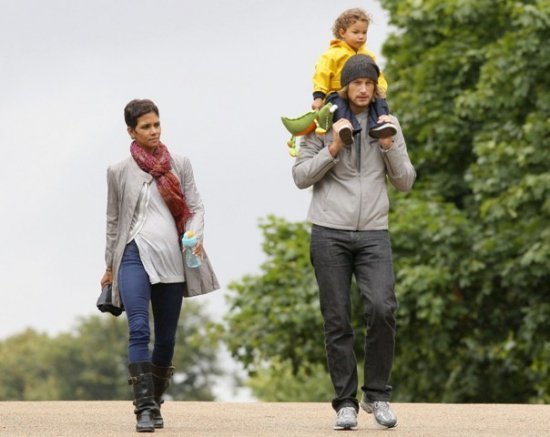 Холли Берри