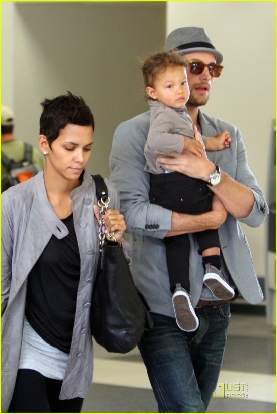 Холли Берри