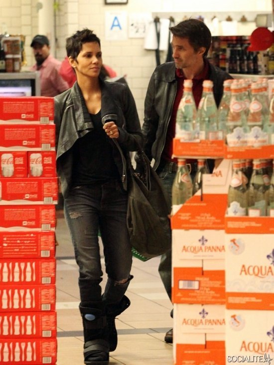 Холли Берри