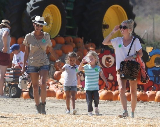 Холли Берри