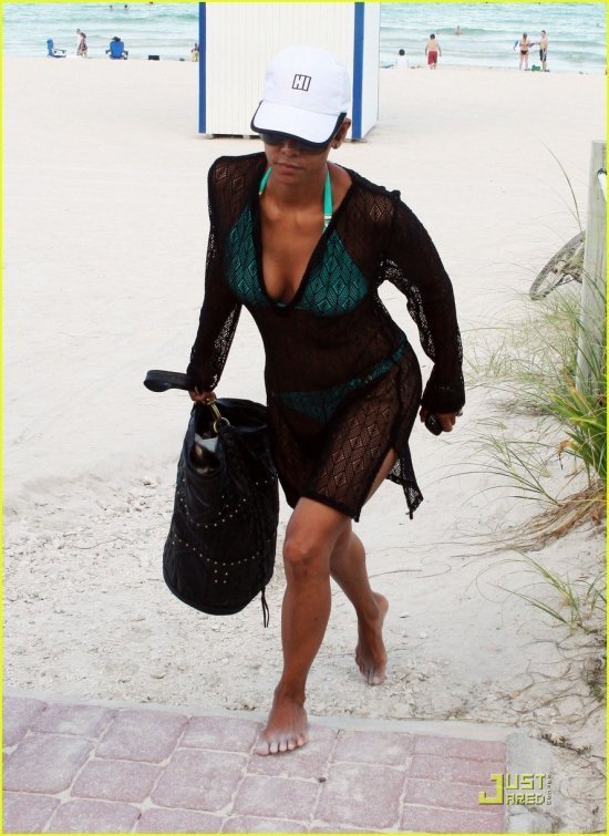 Холли Берри