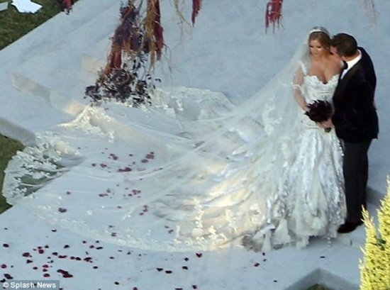 Холли Вэланс