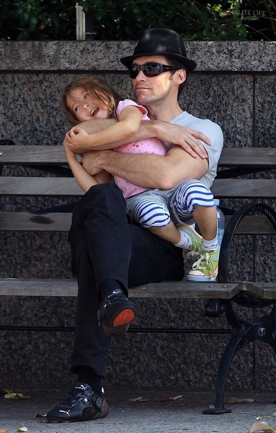 Хью Джекман с детьми