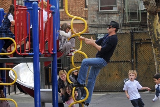 Хью Джекман с детьми