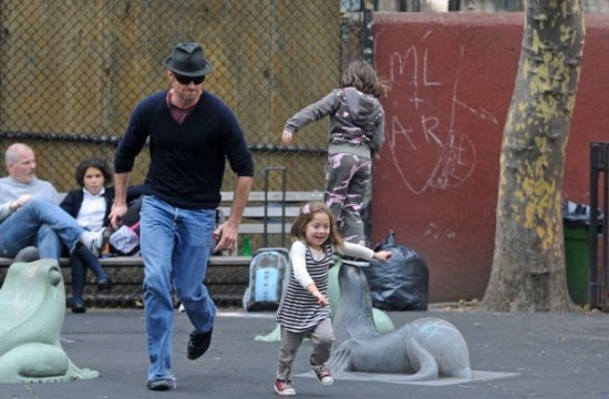 Хью Джекман с детьми