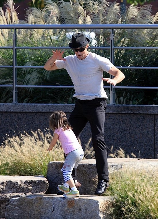 Хью Джекман с детьми