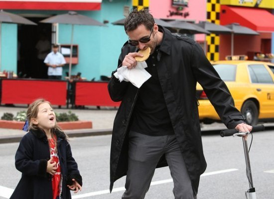 Хью Джекмен и Ава