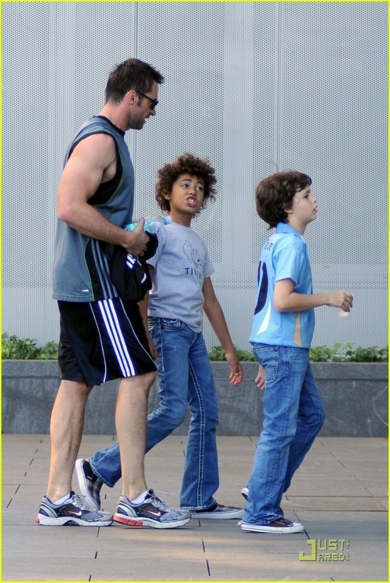 Хью Джекмен и Ава