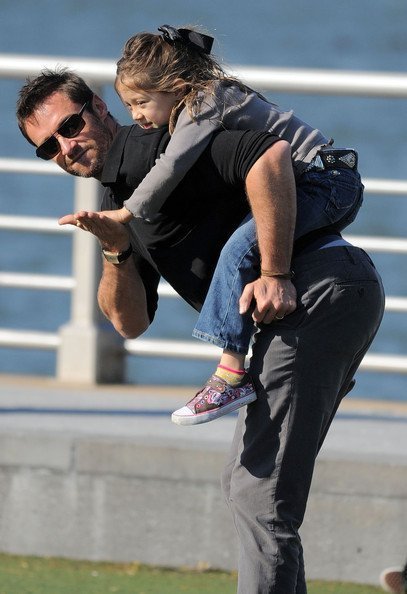 Хью Джекмен и Ава