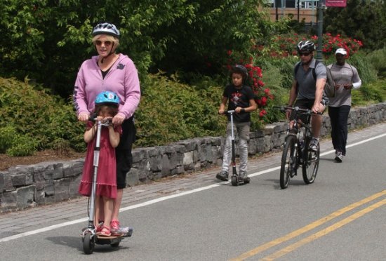 Хью Джекмен и Ава