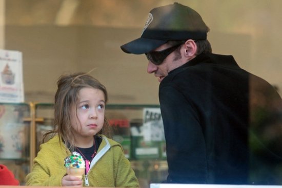 Хью Джекмен и Ава