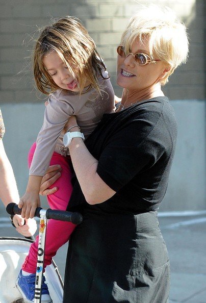 Хью Джекмен с семьей