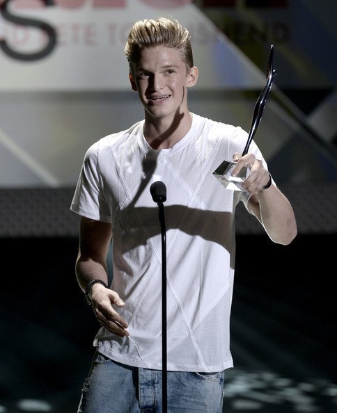 Young Hollywood Awards 2013