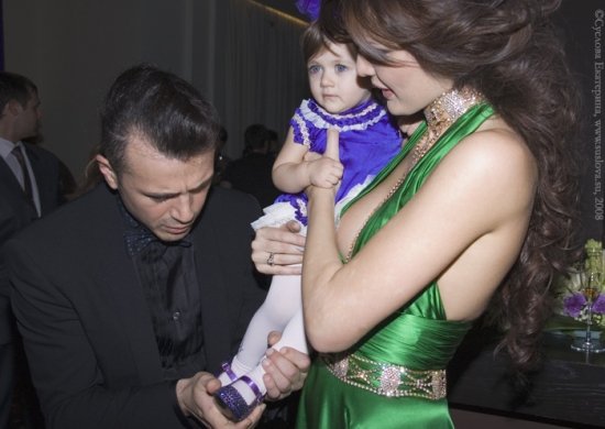 Юлия Образцова на дне рождения Fresh Art