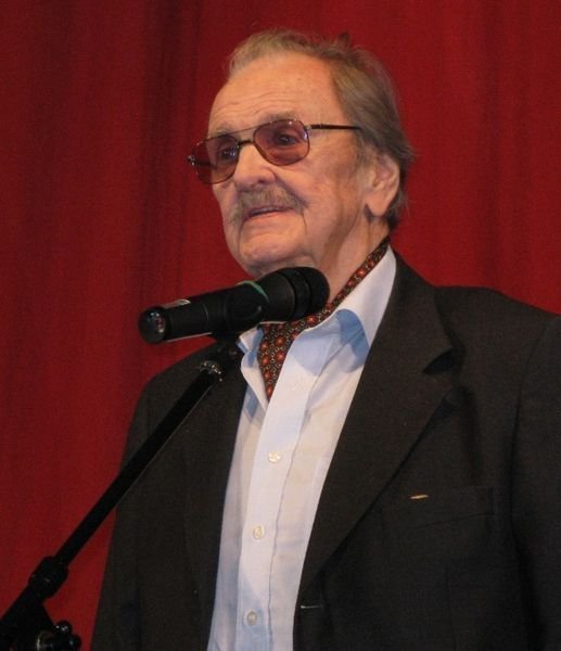 Юрий Яковлев