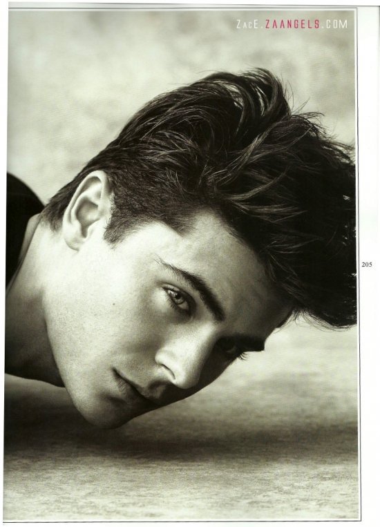 Зак Эфрон для Wonderland